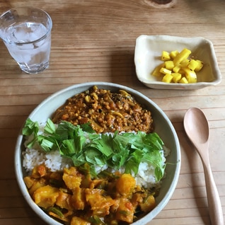 相がけの定番！じゃがいもとキャベツのスパイスカレー